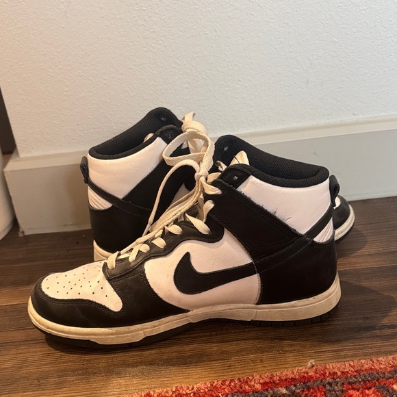 Nike Dunks High Top White and Black - Picture 4 of 5